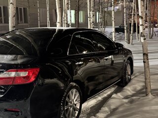 2014 Toyota Camry VII (XV50), чёрный, 2100000 рублей, вид 2