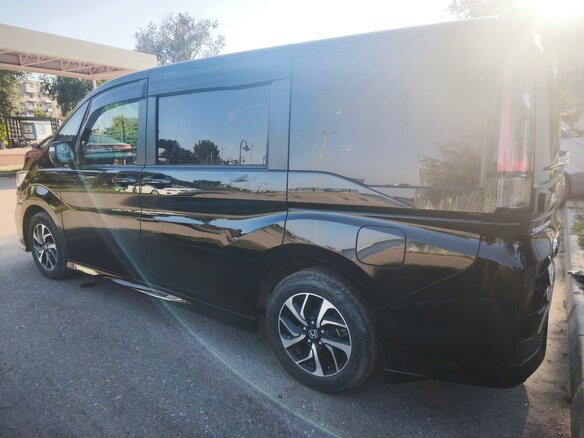 2020 Honda Stepwgn Spada V Рестайлинг, чёрный, 2850000 рублей - вид 4