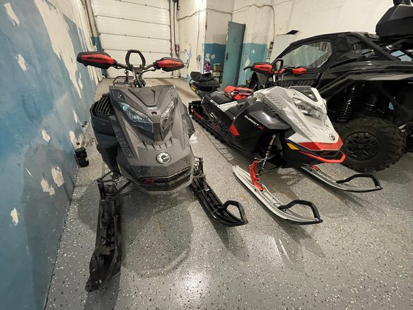 2020 BRP Ski-Doo Summit 850, красный, 1800000 рублей - вид 1