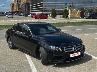 2017 Mercedes-Benz E-Класс 200 V (W213, S213, C238), чёрный, 3450000 рублей, вид 4