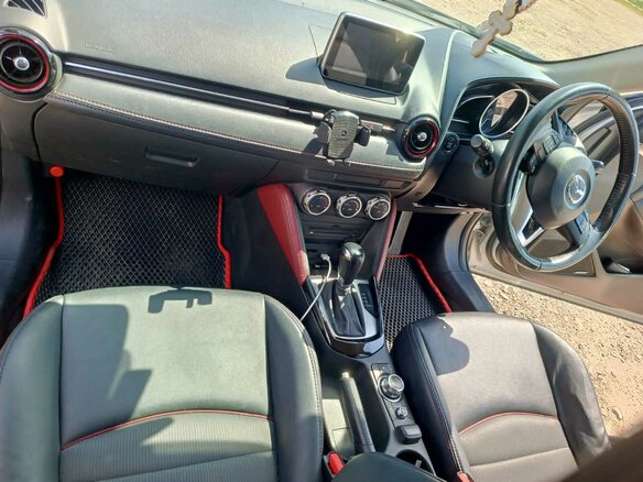2015 Mazda CX-3 I, серебристый, 1500000 рублей - вид 3