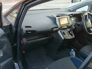 2011 Toyota Wish II, чёрный, 1430000 рублей, вид 3
