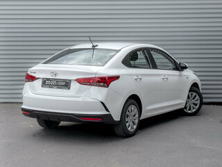 2022 Hyundai Solaris II Рестайлинг, белый, 1599000 рублей, вид 5