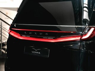 2023 Lexus LM 350h II, чёрный, 17900000 рублей, вид 4