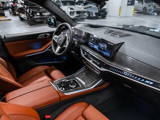 2026 BMW X7 40d I (G07) Рестайлинг, серый, 17850000 рублей, вид 4