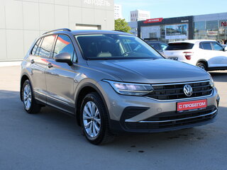 2020 Volkswagen Tiguan II Рестайлинг, коричневый, 2369000 рублей, вид 3
