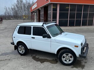 2001 Lada (ВАЗ) 2121 (4x4) I Рестайлинг, белый, 240000 рублей, вид 2