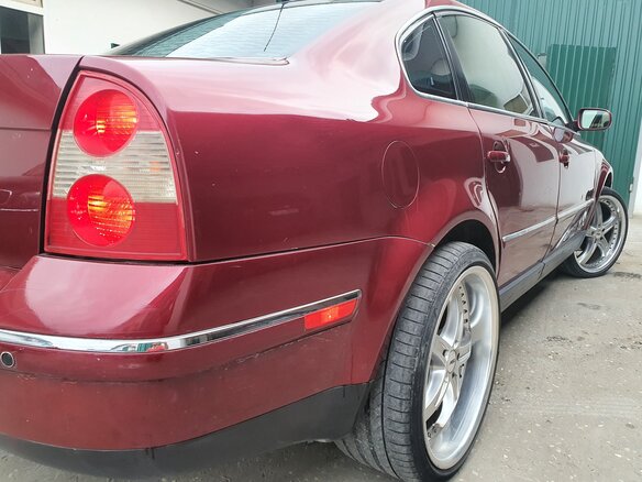 2001 Volkswagen Passat B5 Рестайлинг, красный, 450000 рублей - вид 10