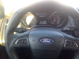 2016 Ford Focus III Рестайлинг, серебристый, 850000 рублей, вид 5