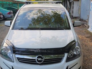 2014 Opel Zafira B Рестайлинг, белый, 620000 рублей, вид 1