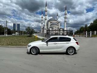 2012 BMW 1 серии 118i II (F20/F21), белый, 1200000 рублей, вид 2