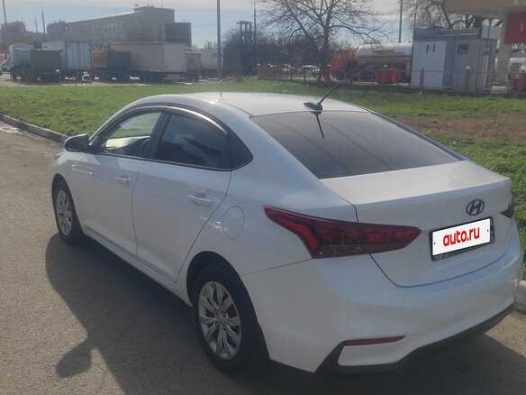2019 Hyundai Solaris II, белый, 1550000 рублей - вид 6