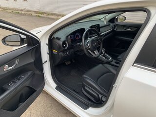 2020 Kia K3 II, белый, 2350000 рублей, вид 3