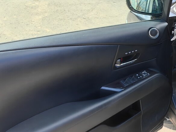 2011 Lexus RX 270 III, серый, 1700000 рублей - вид 8
