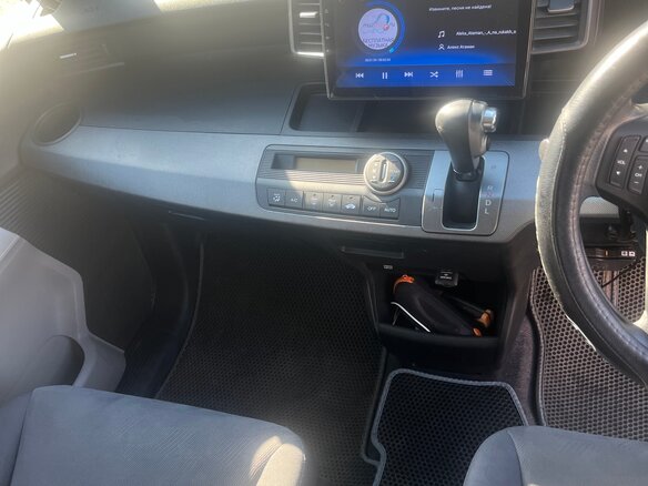 2010 Honda Freed I, серый, 880000 рублей - вид 8