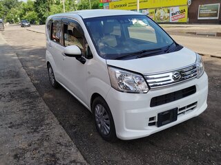 2018 Daihatsu Move VI Рестайлинг, белый, 829000 рублей, вид 3