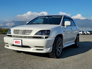 1999 Toyota Harrier I (XU10), белый, 1350000 рублей, вид 5