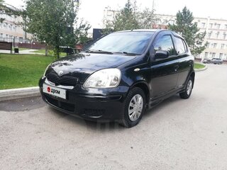 2002 Toyota Vitz I (P10), чёрный, 475000 рублей, вид 1
