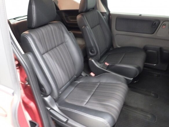 2019 Honda Freed II Рестайлинг, красный, 1800000 рублей - вид 5