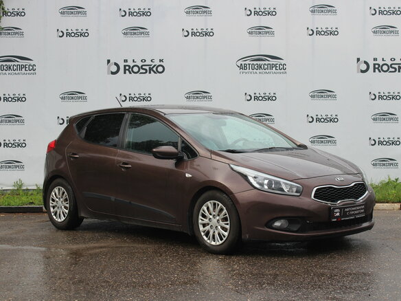 2012 Kia Ceed II, коричневый, 560000 рублей - вид 2