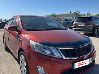 2013 Kia Rio 4-speed III, красный, 820000 рублей, вид 3