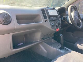 2007 Nissan AD III, белый, 450000 рублей, вид 5