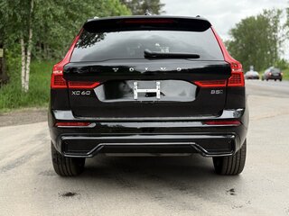 2024 Volvo XC60 II Рестайлинг, чёрный, 3750000 рублей, вид 4