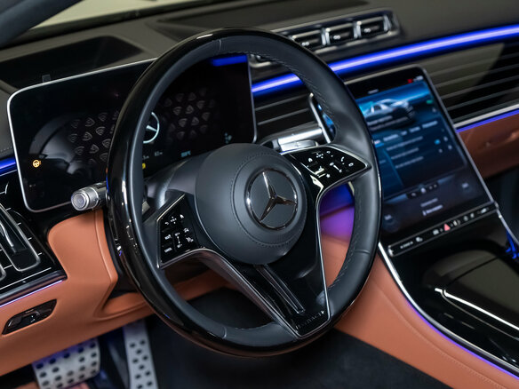2021 Mercedes-Benz Maybach S-Класс 580 II (Z223), белый, 23990000 рублей - вид 25