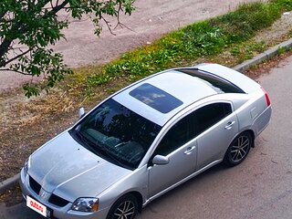 2006 Mitsubishi Galant IX Рестайлинг, серебристый, 500000 рублей, вид 1