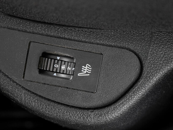 2011 Peugeot 308 I Рестайлинг, серебристый - вид 19