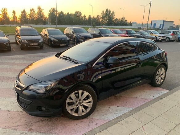2014 Opel Astra GTC J Рестайлинг, чёрный