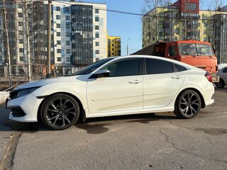 2020 Honda Civic X Рестайлинг, белый, 2100000 рублей, вид 5