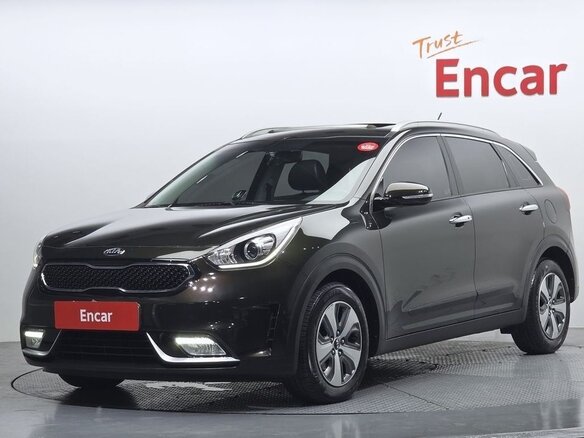2017 Kia Niro I, чёрный, 1179000 рублей