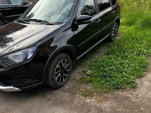 2023 Lada (ВАЗ) Granta Cross Euro-2 I Рестайлинг, чёрный, 800000 рублей - вид 1