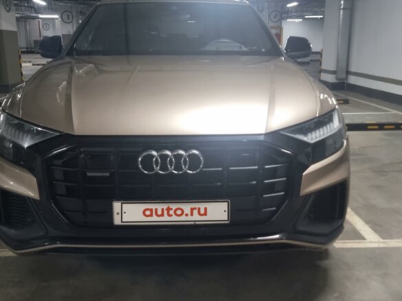 2019 Audi Q8 55 TFSI I (4M), бежевый, 5400000 рублей - вид 2
