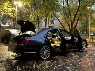 2018 Mercedes-Benz S-Класс 450 VI (W222, C217) Рестайлинг, чёрный, 6150000 рублей, вид 3