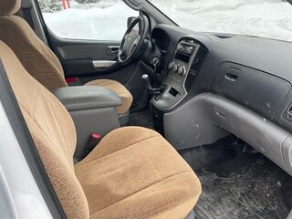2010 Hyundai Grand Starex I, серый, 1250000 рублей, вид 5