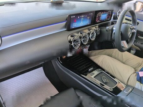 2025 Mercedes-Benz CLA 180 II (C118, X118) Рестайлинг, белый, 3395555 рублей, вид 5