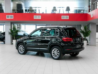 2011 Volkswagen Tiguan I Рестайлинг, чёрный, 990000 рублей, вид 4