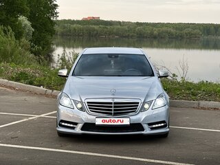2011 Mercedes-Benz E-Класс 200 7G-Tronic IV (W212, S212, C207), серебристый, 1350000 рублей, вид 2