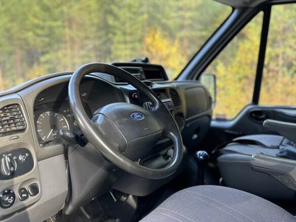 2002 Ford Transit, белый, 685000 рублей - вид 9