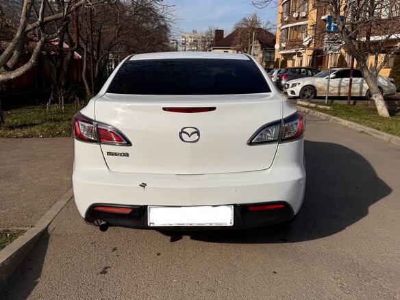 2011 Mazda 3 II (BL), белый, 950000 рублей - вид 12