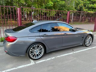 2019 BMW 4 серии Gran Coupe 440i F32/F33/F36 Рестайлинг, серый, 4900000 рублей, вид 3
