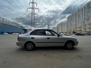 2006 Hyundai Accent ТагАЗ II, серебристый, 450000 рублей, вид 2