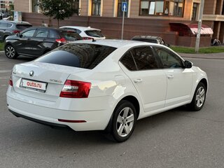 2018 Skoda Octavia III (A7) Рестайлинг, белый, 1740000 рублей, вид 4