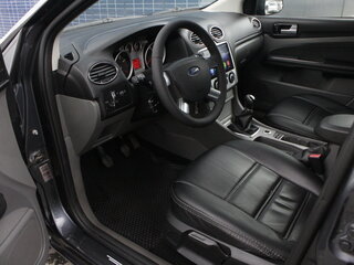2010 Ford Focus II Рестайлинг, серый, 595000 рублей, вид 5