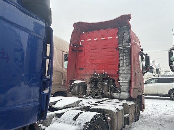 2023 Dongfeng DFH 4180, красный, 3915000 рублей - вид 5