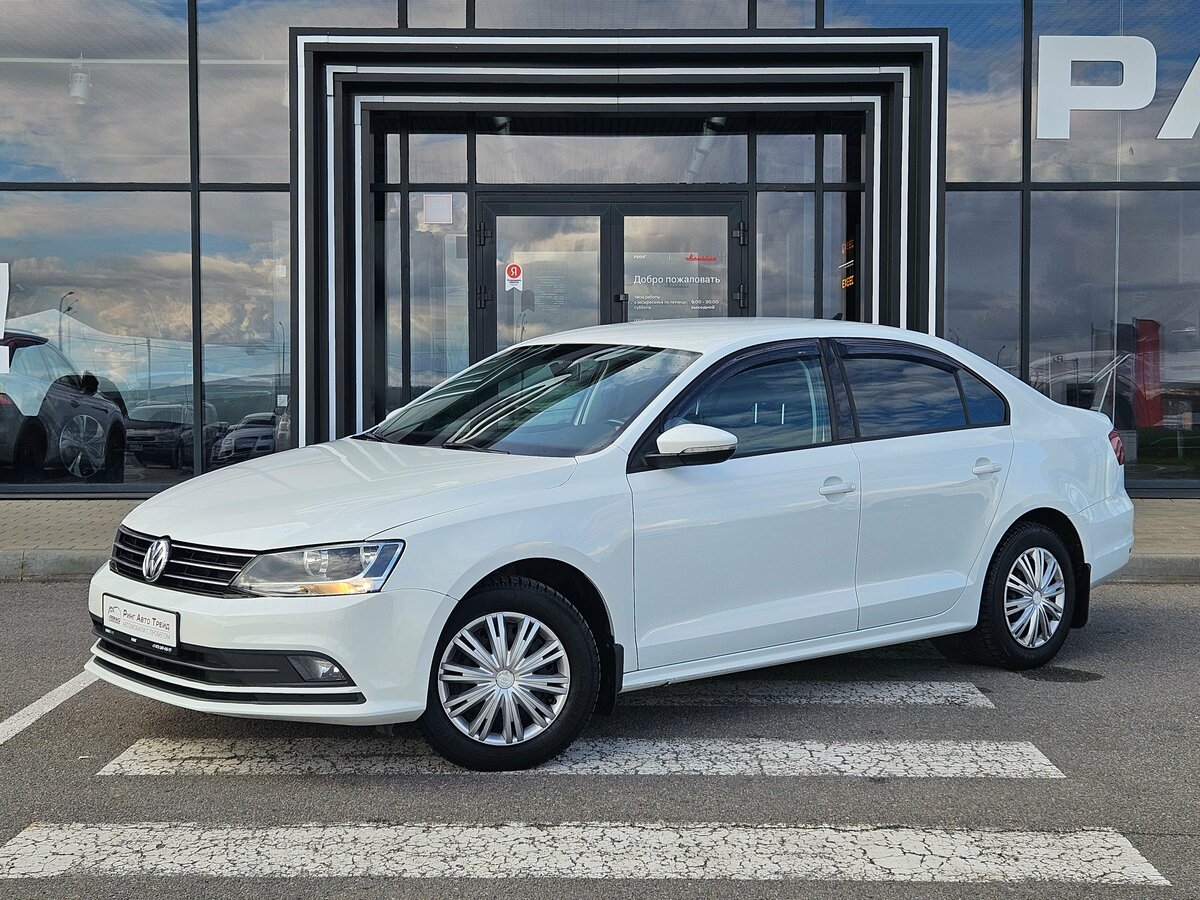 Открыть фотографии: Volkswagen Jetta VI Рестайлинг