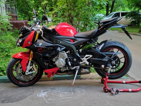 2018 BMW S 1000 R, красный, 1200000 рублей, вид 1