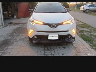 2017 Toyota C-HR I, белый, 1950000 рублей, вид 3